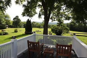 Inn at Clearwater Pond (Quechee)