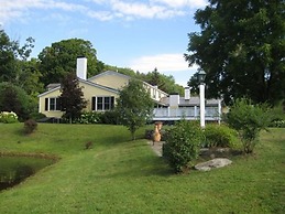 Inn at Clearwater Pond (Quechee)