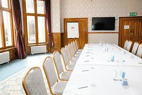 Shendish Manor Hotel & Golf Course