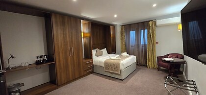 Shendish Manor Hotel & Golf Course