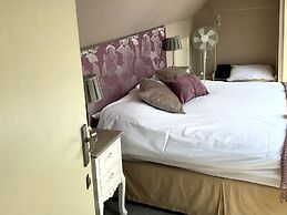 The Peacock Country Inn