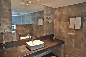 Dhaka Regency Hotel & Resort