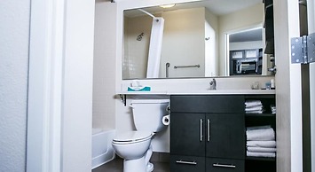 Candlewood Suites Pearl by IHG