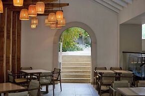 Waves Resort & Spa, Barbados, An Autograph Collection® All-Inclusive R