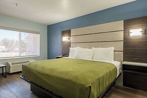 Quality Inn & Suites Manitou Springs at Pikes Peak