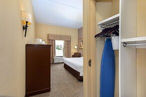 Hampton Inn & Suites Madisonville