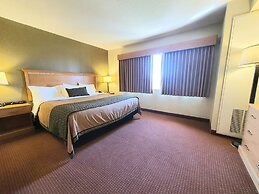 AmeriVu Inn & Suites - Waconia