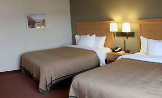 AmeriVu Inn & Suites - Waconia