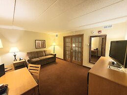 AmeriVu Inn & Suites - Waconia
