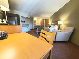 AmeriVu Inn & Suites - Waconia