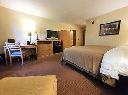 AmeriVu Inn & Suites - Waconia