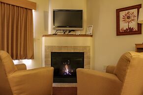 AmeriVu Inn & Suites - Waconia