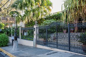 Hotel Los Robles
