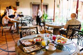 Hotel Los Robles