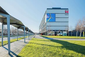 citizenM Schiphol Airport