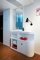 citizenM Schiphol Airport