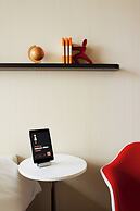 citizenM Schiphol Airport