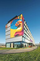 citizenM Schiphol Airport