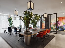 citizenM Schiphol Airport