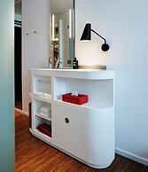 citizenM Schiphol Airport