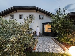 Hotel Strasserwirt Ansitz zu Tirol