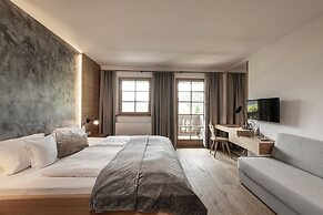 Hotel Strasserwirt Ansitz zu Tirol