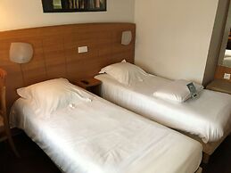 Hotel Kyriad Reims Est Parc des Expositions