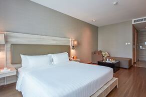 Adelphi Suites Bangkok