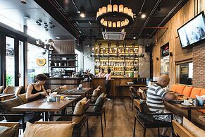 Adelphi Suites Bangkok