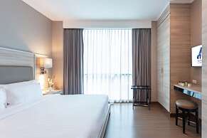 Adelphi Suites Bangkok