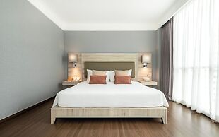Adelphi Suites Bangkok