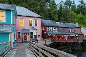 The Inn at Creek Street