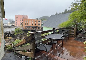 The Inn at Creek Street