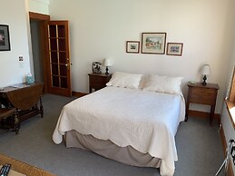 The Inn at Creek Street