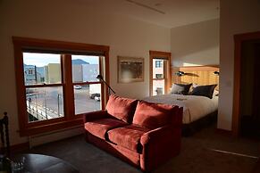 The Inn at Creek Street