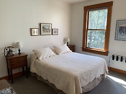 The Inn at Creek Street