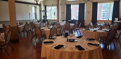 General Francis Marion Hotel