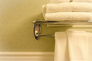 General Francis Marion Hotel