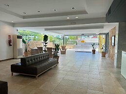 Hotel Cabot Cala Ferrera