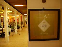 Bangtao Beach Chalet