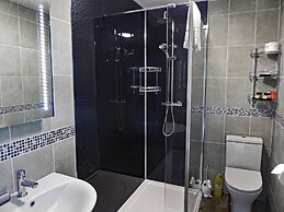 Bryn Melyn Apartments