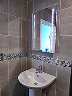 Bryn Melyn Apartments