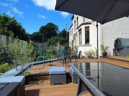 Bryn Melyn Apartments