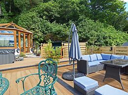 Bryn Melyn Apartments