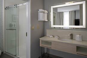 Hampton Inn & Suites Montgomery-Downtown