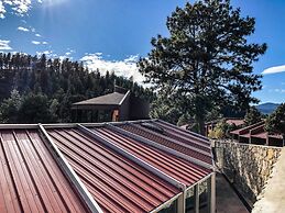 Crown Point Resort