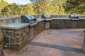 Crown Point Resort