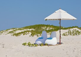 Azura Benguerra Island