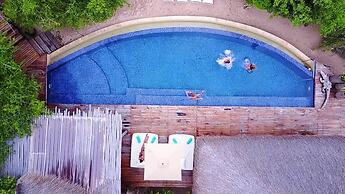 Azura Benguerra Island