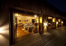 Azura Benguerra Island